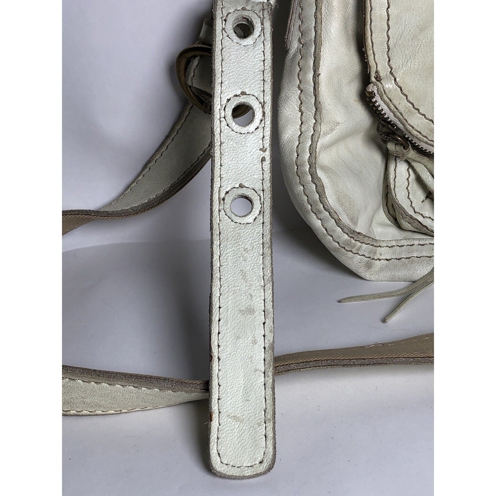 Vtg Y2K Lucky Brand Lamb Leather Crossbody Bag Boho White Distressed/STAINED - Picture 7 of 16